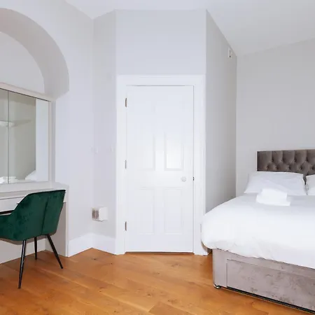 Chic & Characteristic 2bd House - Irishtown * دبلن